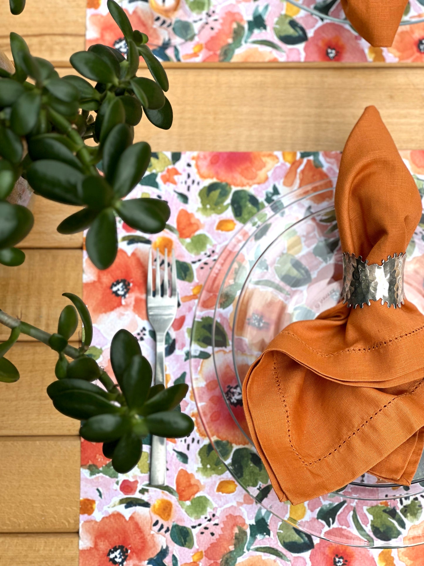 Disposable paper placemats with floral print for dining tables, parties, and outdoor gatherings